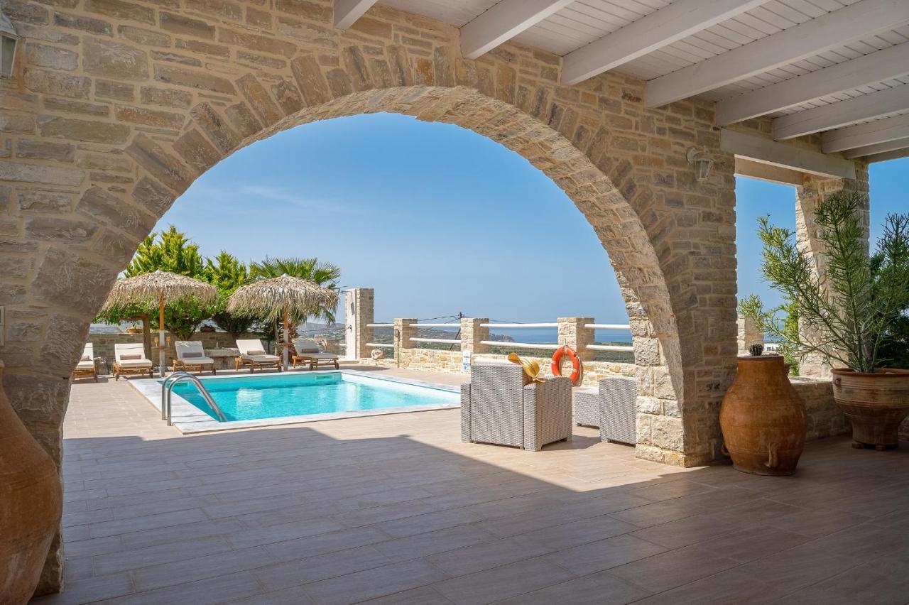 Golden Sky Villa 卡米拉日 外观 照片